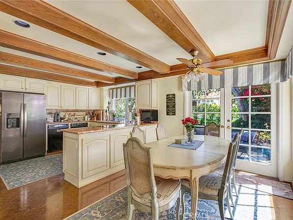 5th image of 19381 Woodlands Dr