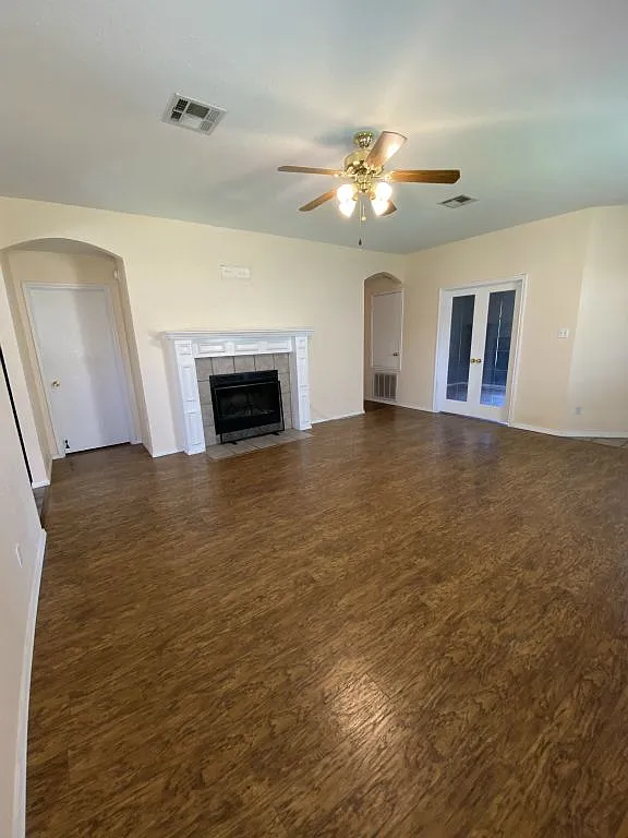 3 bed, 1547 sqft, $1,825 — Photo 4
