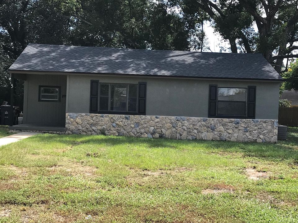 1st image of 5 Carver Ct