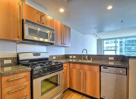 3rd image of 321 10th Ave #14004
