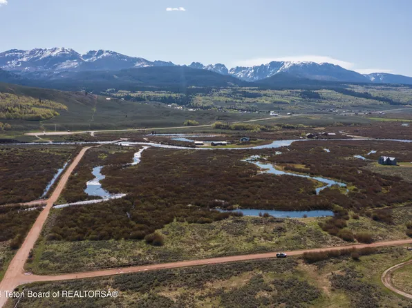 18 White Point Rd, Cora, WY 82925