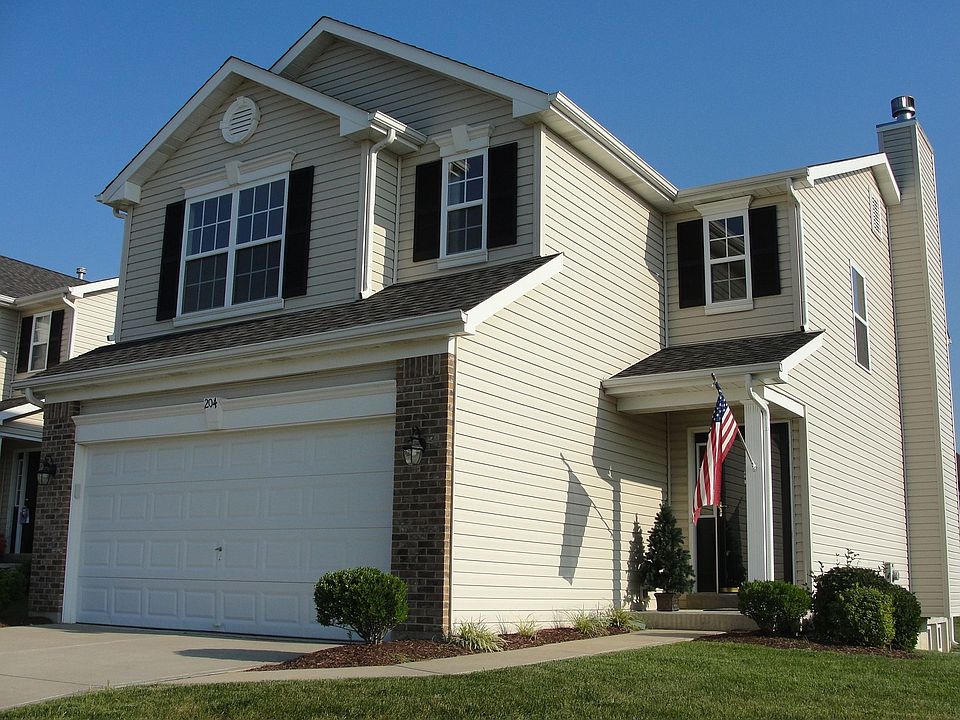 Maintenance-free, 3 bdrm townhome!