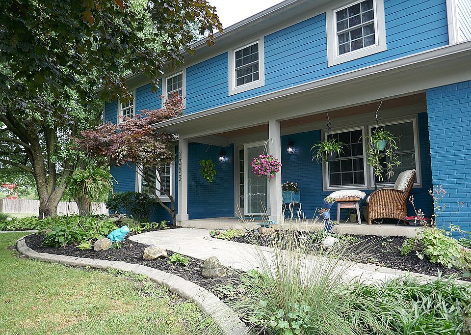 1st image of 7053 Grosvenor Pl