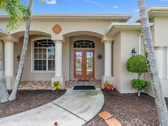 4th image of 2331 SE Heathwood Circle