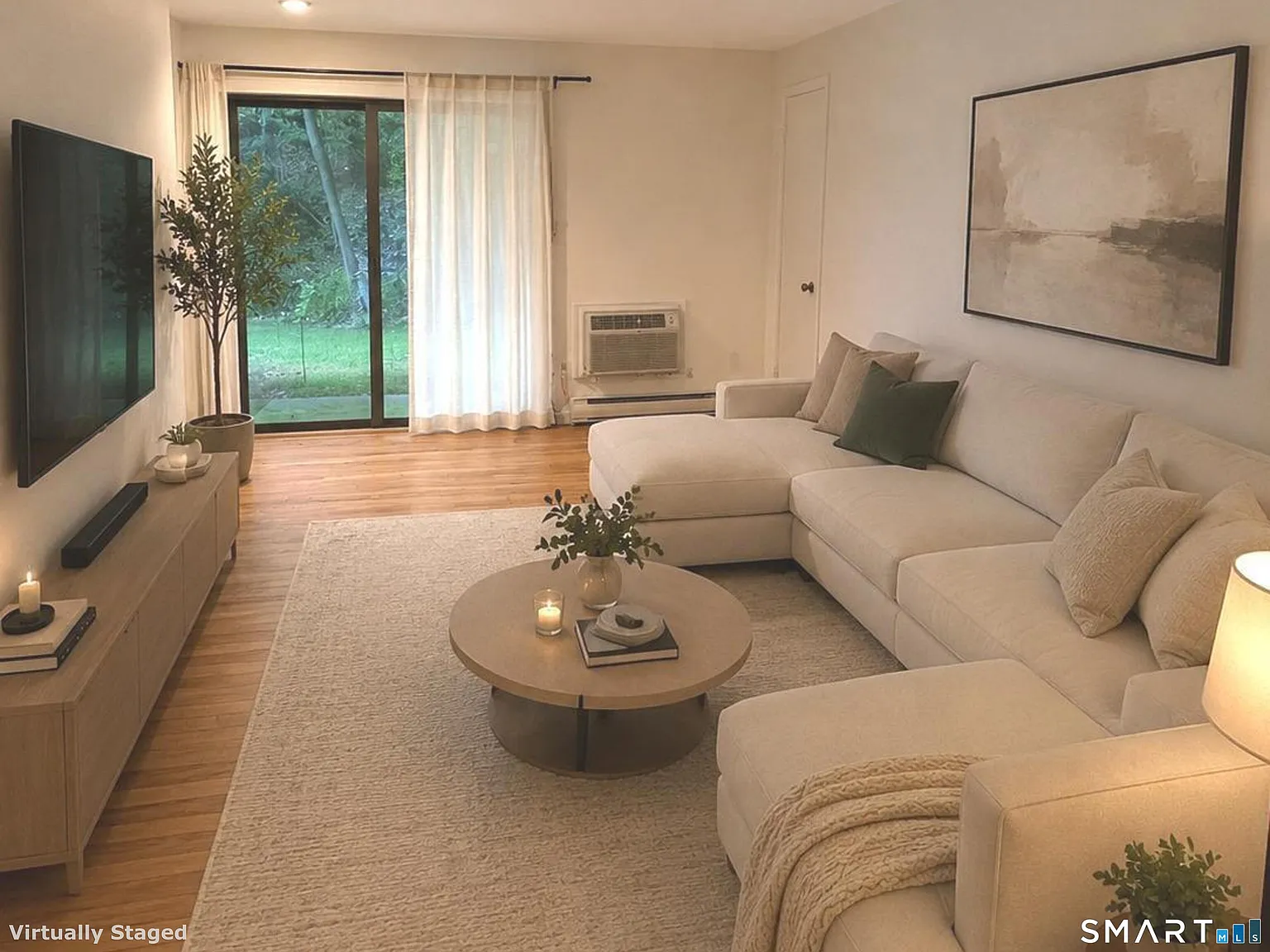 1 bed, 1.0 bath, 705 sqft, $1,595 — Photo 2