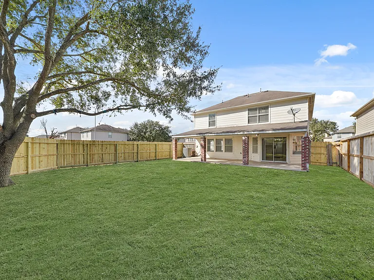 21619 Knightsbrook Ln — Photo 24