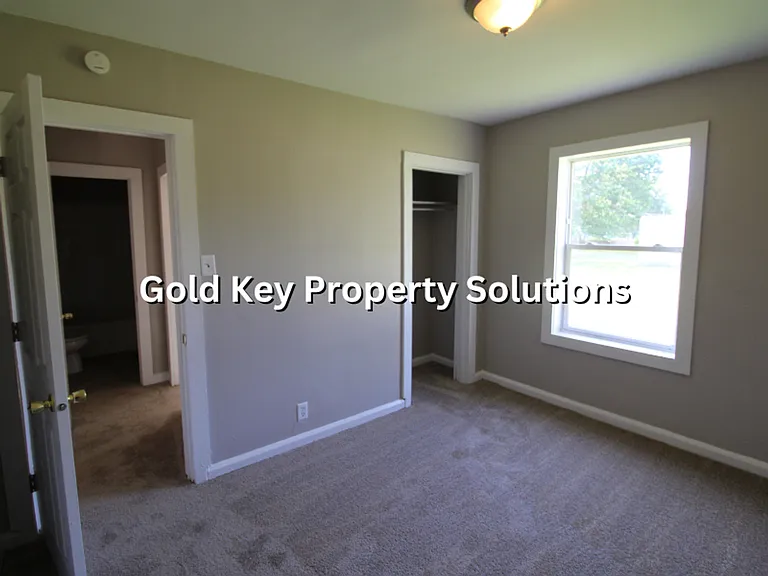300 N Biltmore Ave — Photo 14