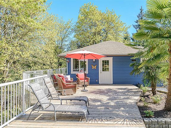 2nd image of 170 Woodland Dr
