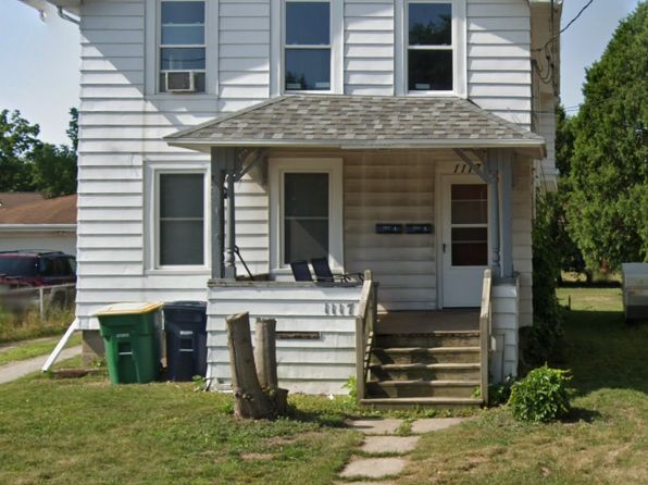 1117 Dousman St