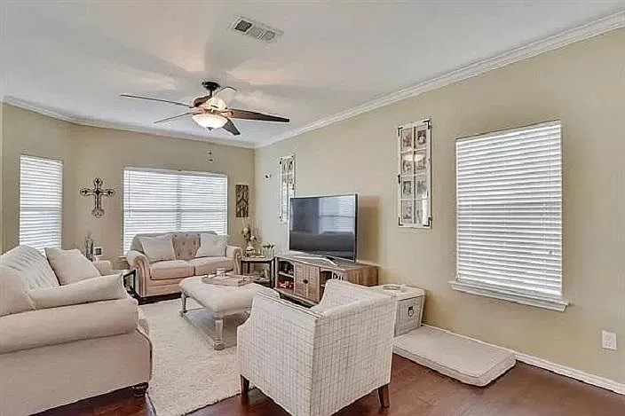 6904 Legato Ln — Photo 3