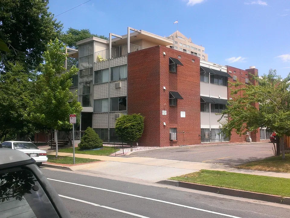 136 S Emerson St #205