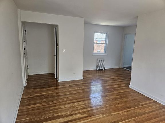 4th image of 264 Broad Ave #B7