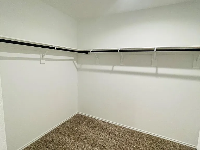 5146 Bay Meadows Ln — Photo 8