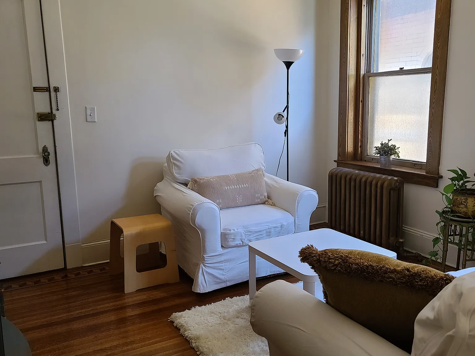 1 bed, 750 sqft, $2,000 — Photo 3