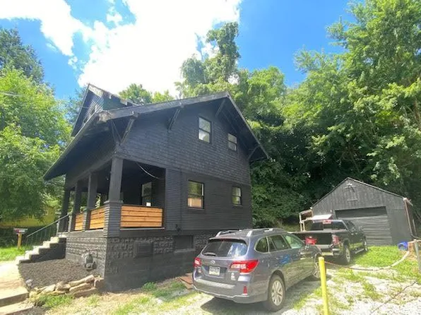 323 Camp Horne Rd, Pittsburgh, PA 15202