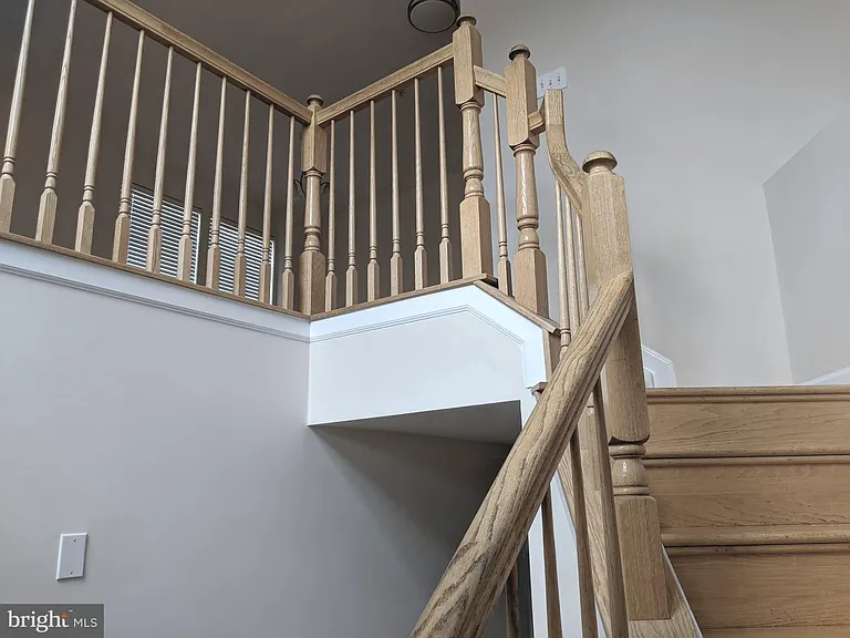 8710 Stonehouse Dr — Photo 2