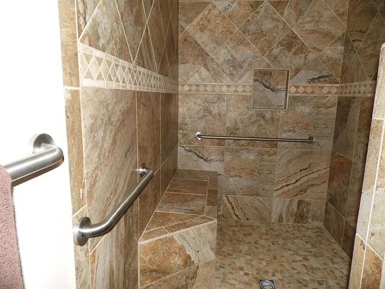 2886 Cisco Dr N — Photo 42