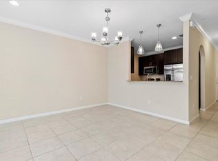 5836 Monterra Club Dr, Lake Worth, FL 33463