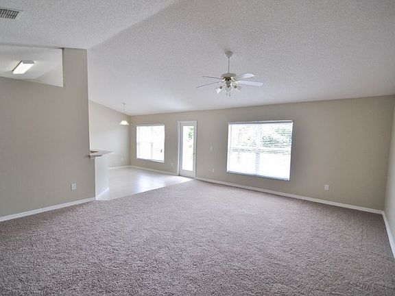 3rd image of 815 Driftwood Ave SE