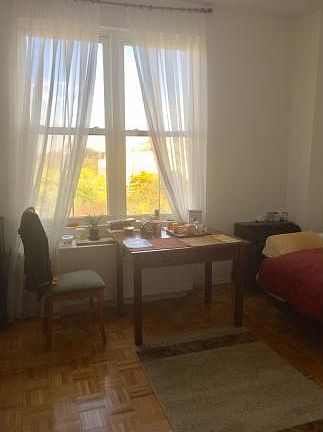 3rd image of 40 Oceana Dr W APT 5A