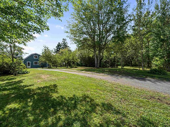 2nd image of 98 Dyke Rd