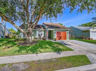 208 Woodbridge Dr, Jupiter, FL 33458