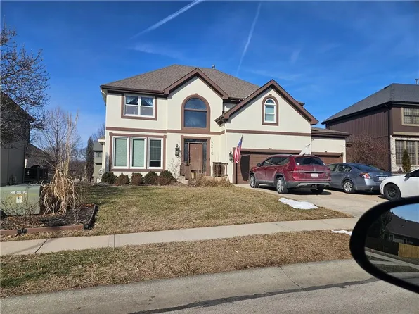 9218 N Virginia Ave, Kansas City, MO 64155