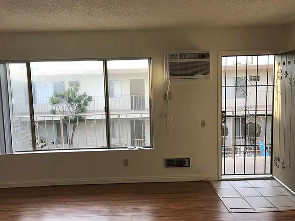2nd image of 721 S Webster Ave APT 17