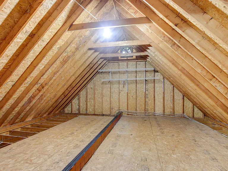 180 Kings Deer Dr — Photo 11