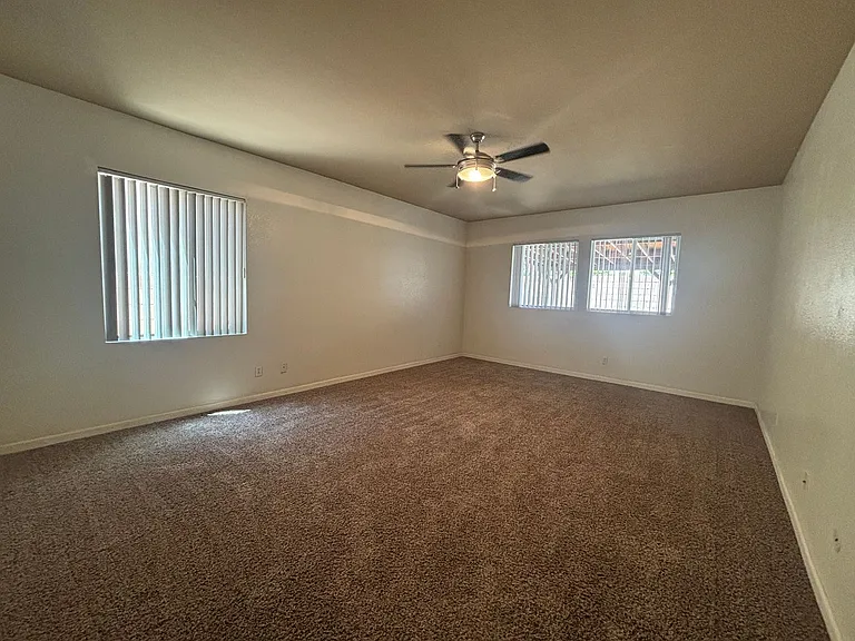 44321 Sunmist Ct — Photo 13