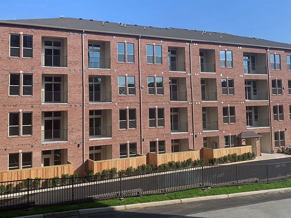 Building Photo 2