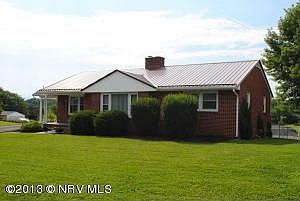 2nd image of 600 Carson Dr