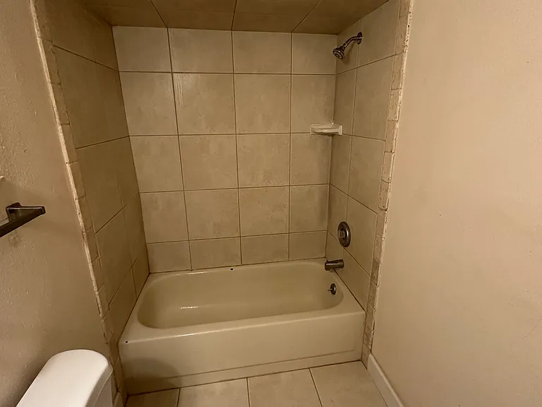 2117 Harlem Ave — Photo 5