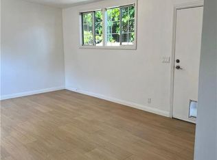 22301 Wyandotte St #C, Canoga Park, CA 91303