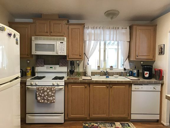 4th image of 1501 E Avenue I Space 126
