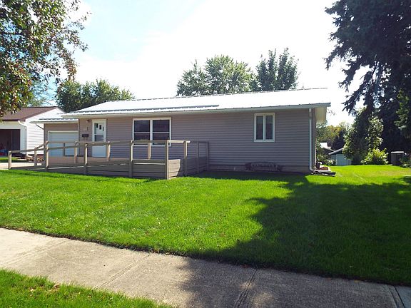 2nd image of 933 8th St