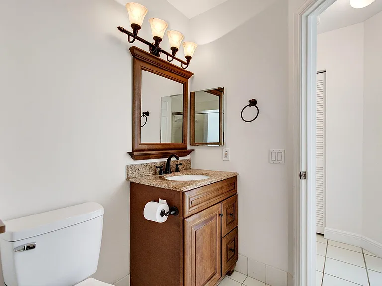 5225 Brookview Dr — Photo 17