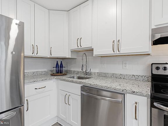 3rd image of 13707 Autumn Vale Ct #29E