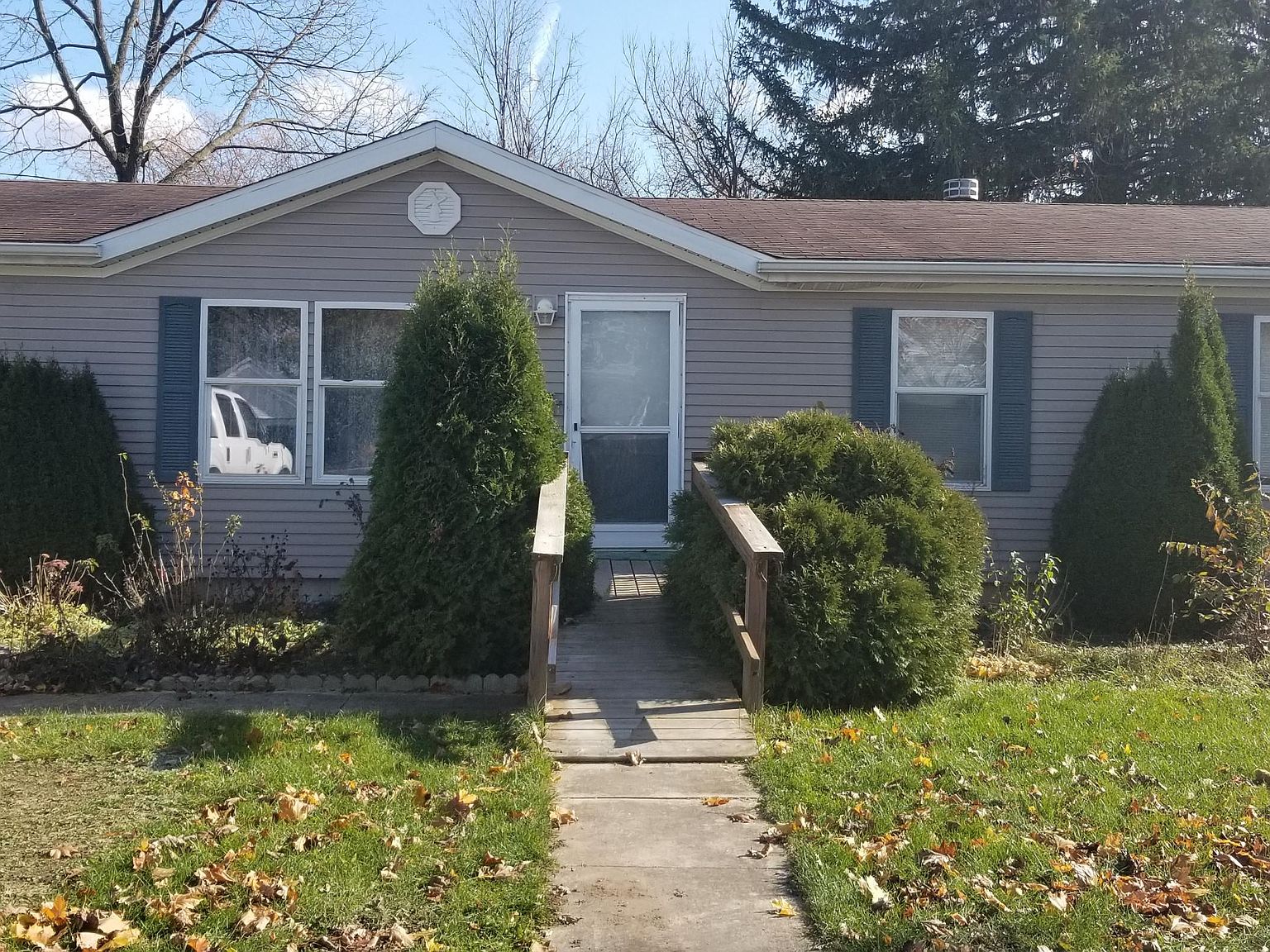 1512 4th Ave, Lake Odessa, MI 48849 Zillow