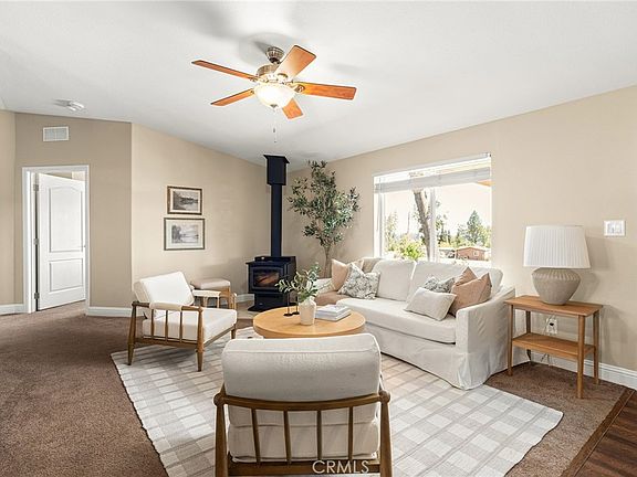 4th image of 5492 Edgewood Ln