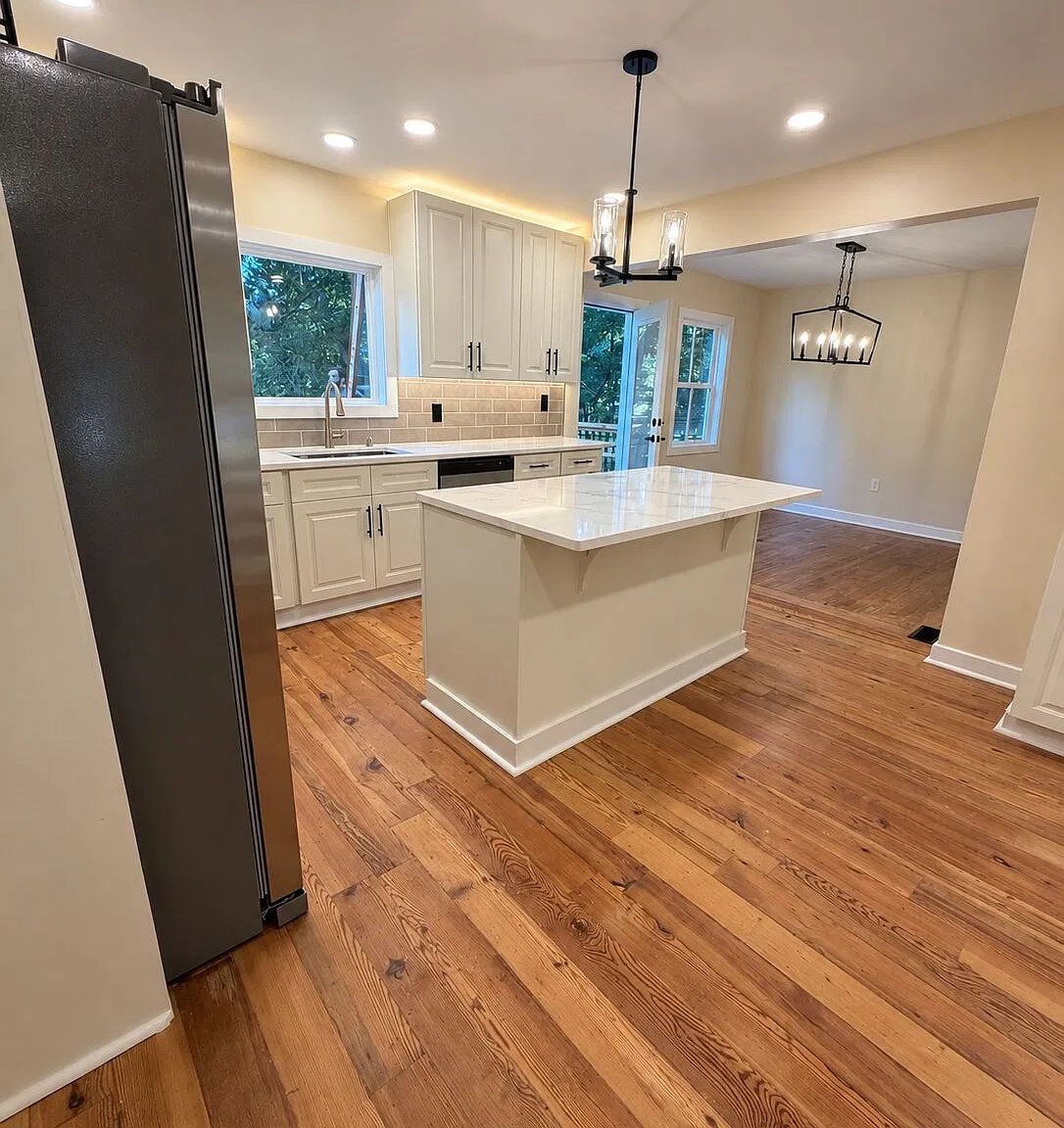 4 bed, 3.0 bath, 2300 sqft, $2,895 — Photo 3