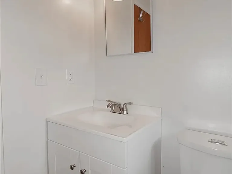 1543 Severn Ln #6 — Photo 9