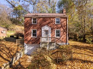 11521 Gardenia Dr, Pittsburgh, PA 15235