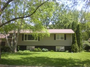 1115 Nevada St S, Northfield, MN 55057