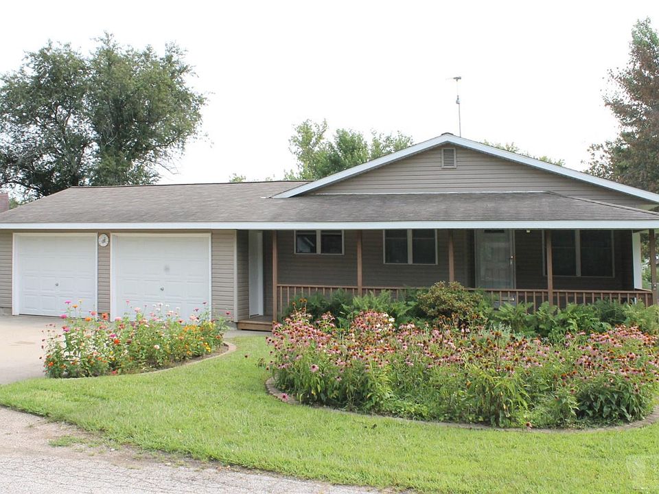 1st image of 307 Buren Ave