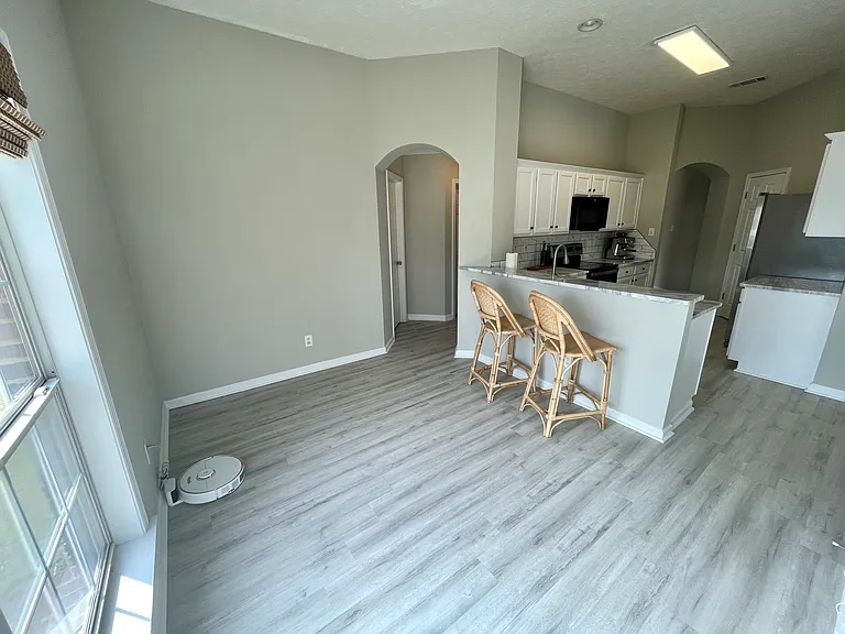 2495 Chancellor Ridge Rd — Photo 9