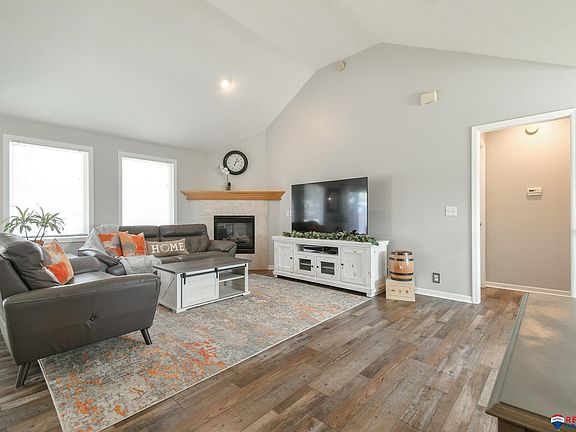 5th image of 21768 Highview St