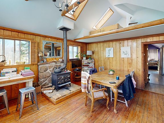 3rd image of 3322 Ridge Rd