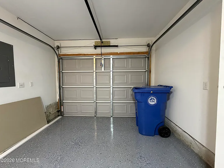 305 Spirit Way — Photo 33