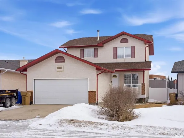 1368 MAPLE LEAF CRESCENT N, Regina, SK S4R 4J4